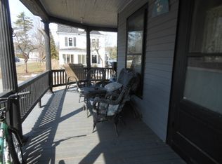 25 School St, Orleans, VT 05860