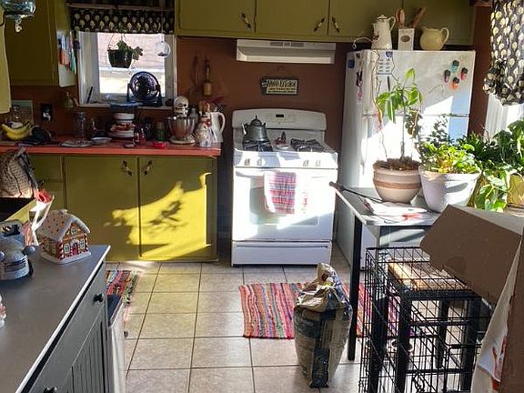 4th image of 1823 N 10th St #A