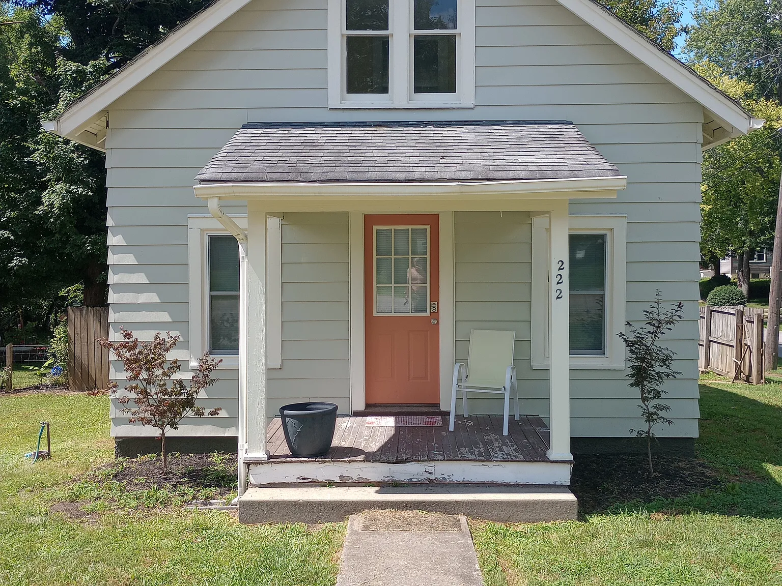 222 E Warfield Street — Photo 1