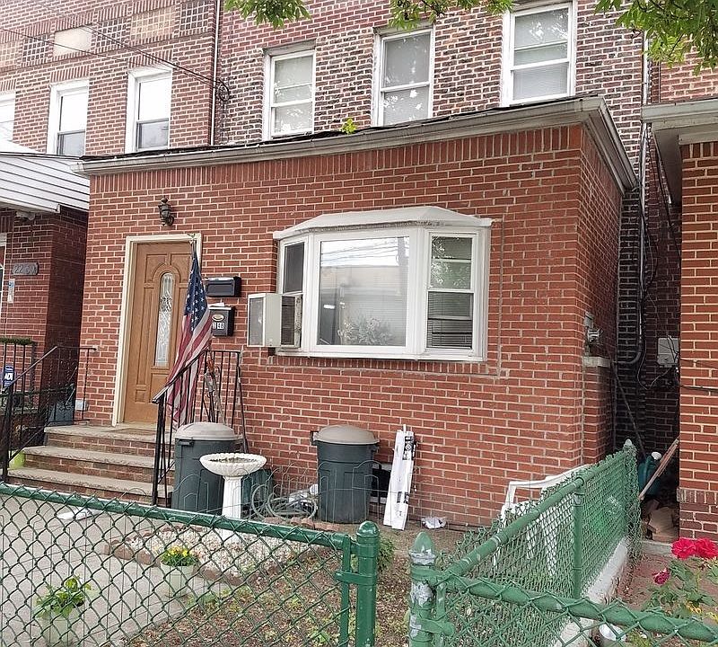 1st image of 2248 43rd St