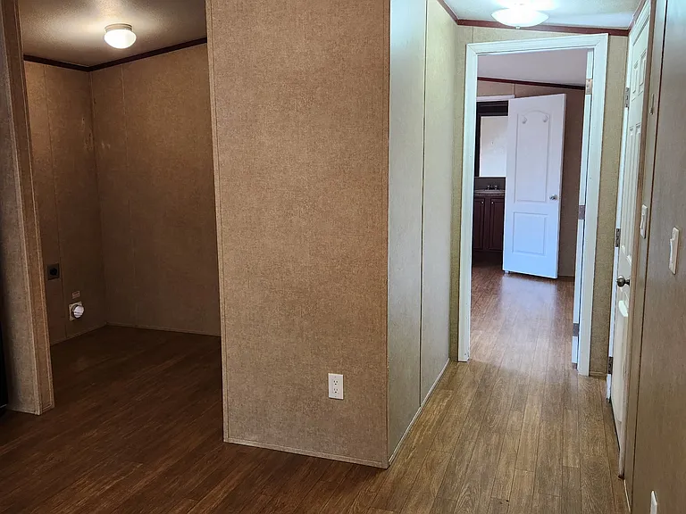 85 County Road 105 — Photo 6