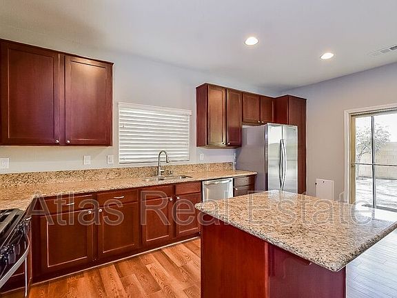 4th image of 10617 Capitol Peak Ave