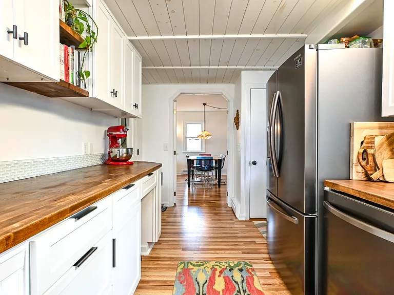 4 Greta Ln — Photo 6