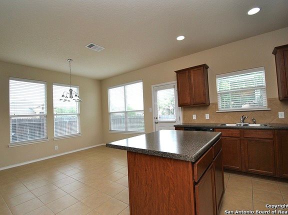 4th image of 10802 Mustang Oak Dr