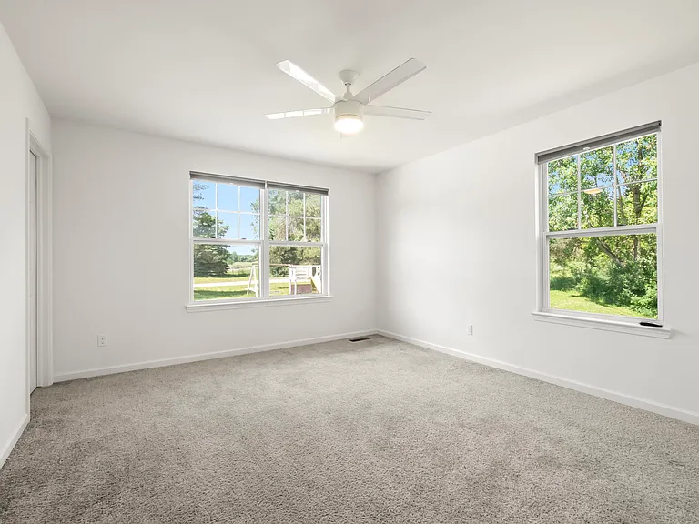 63770 Dequindre Rd — Photo 35