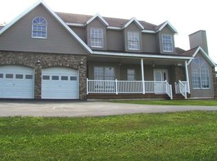 4002 Windsong Dr, Maysville, KY 41056