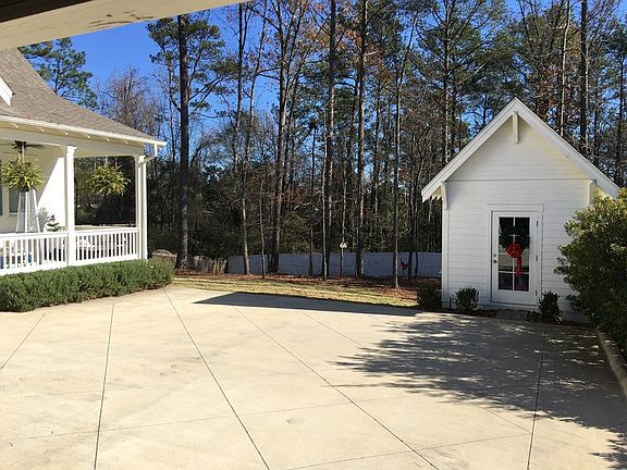 3rd image of 470 Founders Park Dr E