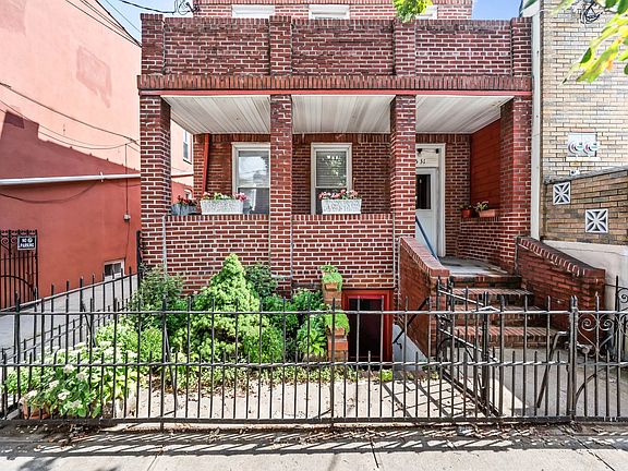 2nd image of 2531 43rd St