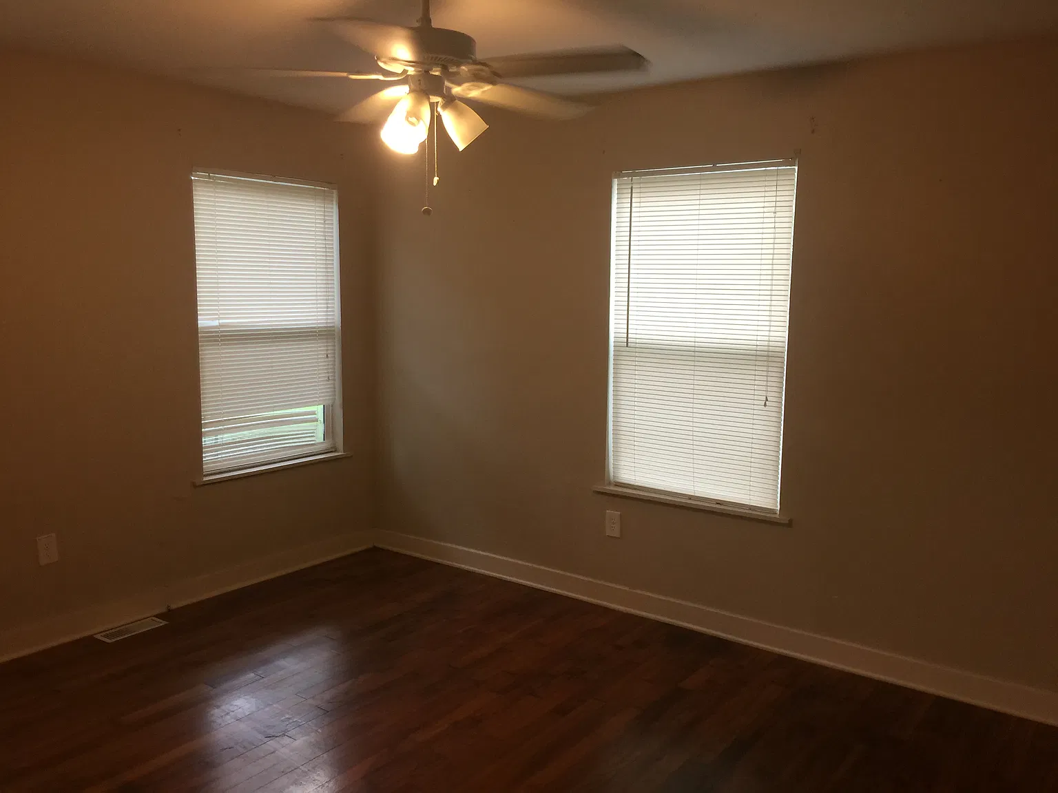 2 bed, 986 sqft, $925 — Photo 3