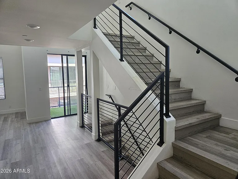 214 S Roosevelt St #L — Photo 21