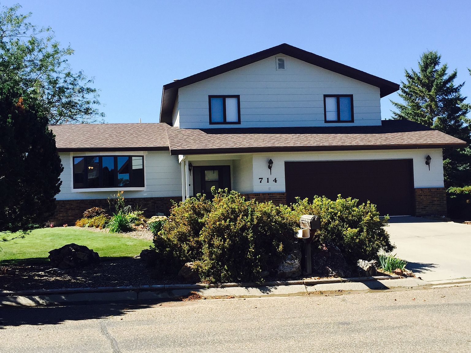 714 Windham Sq, Glendive, MT 59330 Zillow