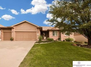 16508 Willow St, Omaha, NE 68136