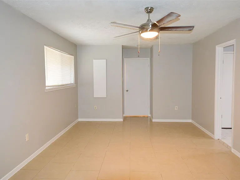 10127 Sagegate Dr — Photo 13