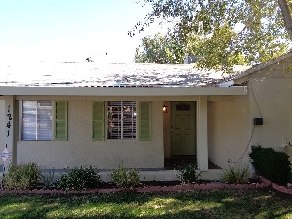 1st image of 1241 S 10th St