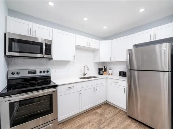 628 SW 14th Ter, Fort Lauderdale, FL 33312