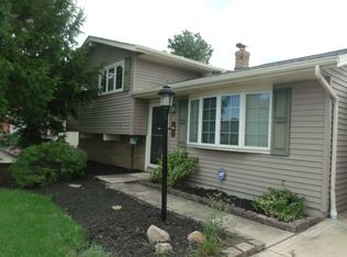 375 Skyview Rd, Cleveland, OH 44109