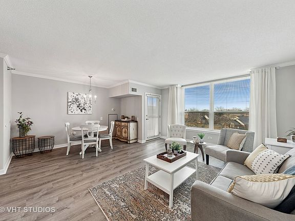 5th image of 1225 Luther Ln #465D