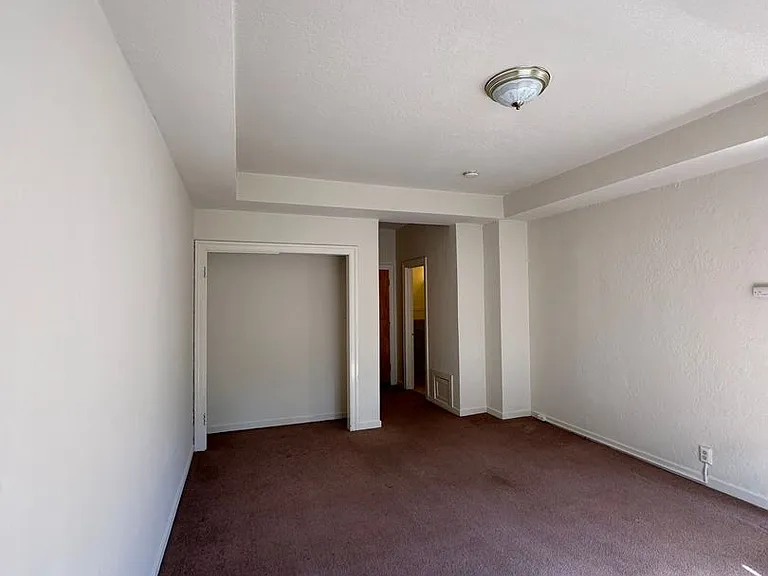 Lantz Building 02 - 2501 Ivy Dr — Photo 6
