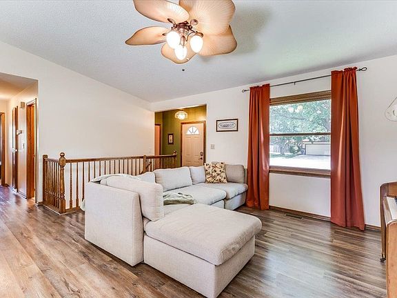 4th image of 2456 N Ridgewood Ct