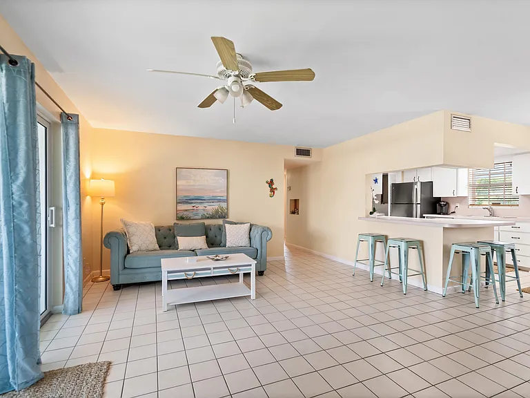 249 Center St #2C — Photo 13