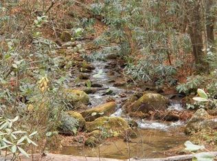 16 Walsh Rd, Purlear, NC 28665