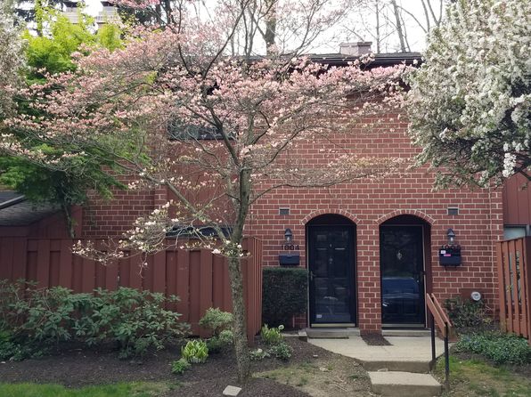 1004 Worthington Dr