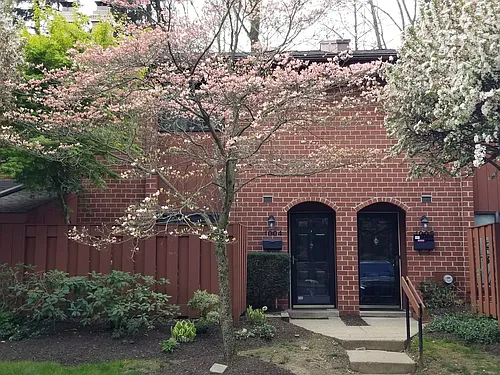 1004 Worthington Dr Photo 1