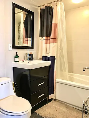 Rented by City Vista Inc | media 31