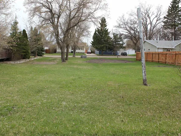 5330 49th Ave, Elk Pt, AB T0A 1A0