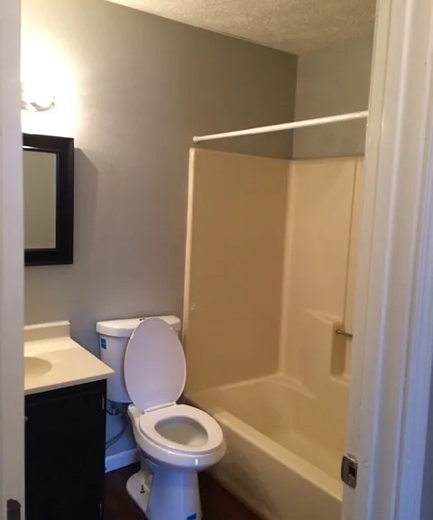 1422 Main St — Photo 8