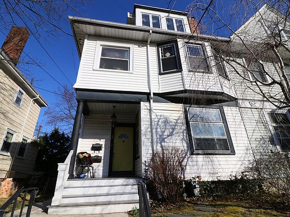 2nd image of 3 Vine St
