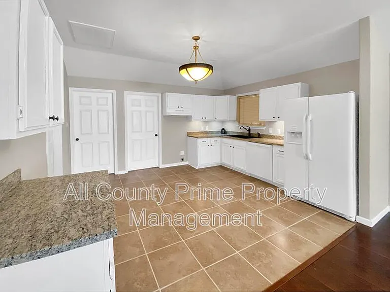 10825 Royal Magnolia Dr — Photo 6