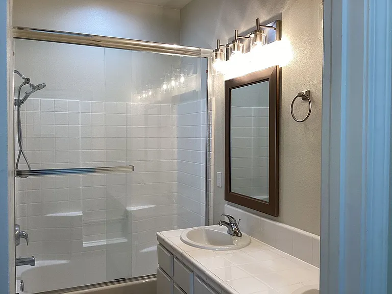 741 W Barcelona Ln — Photo 18