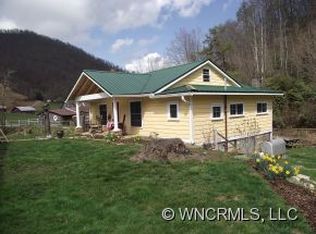 1032 S Turkey Creek Rd, Leicester, NC 28748