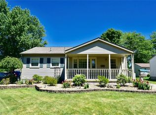 673 Burdie Dr, Hubbard, OH