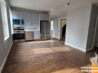 109 Endicott St APT 4, Boston, MA 02113