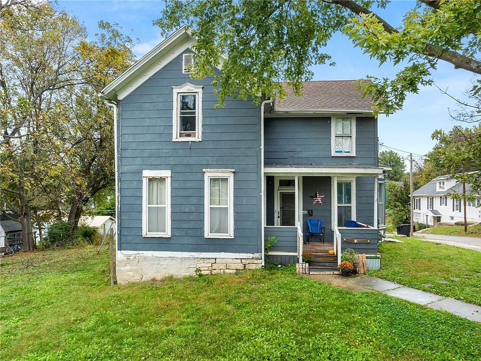 1st image of 603 W 10th St