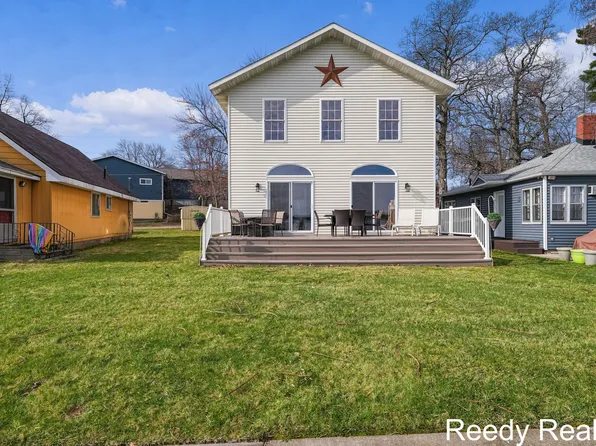 2688 Ottawa Dr, Orleans, MI 48865