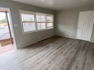436 W Magnolia St #E, Compton, CA 90220