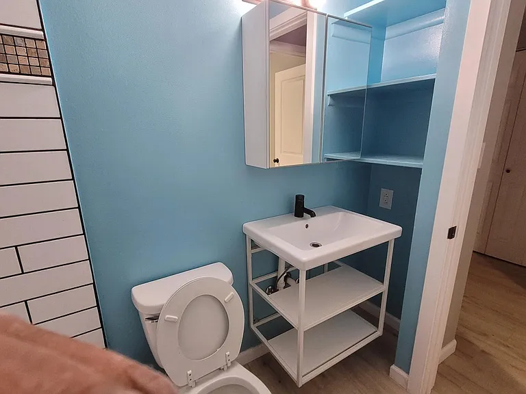 503 S Hawthorne Dr — Photo 17