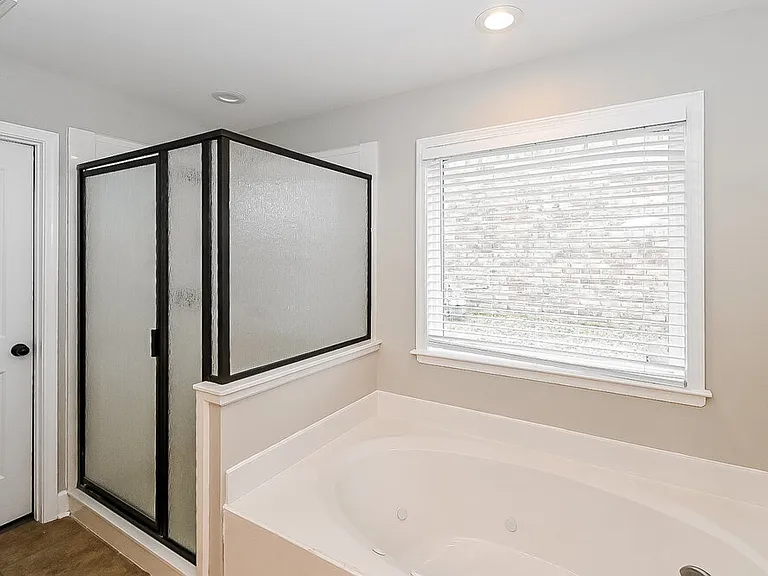 3110 Logans Loop — Photo 11
