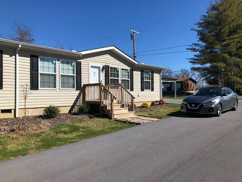 1316 Cora Ln #1