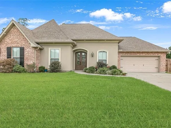 321 Nelson Landing Dr, Pearl River, LA 70452