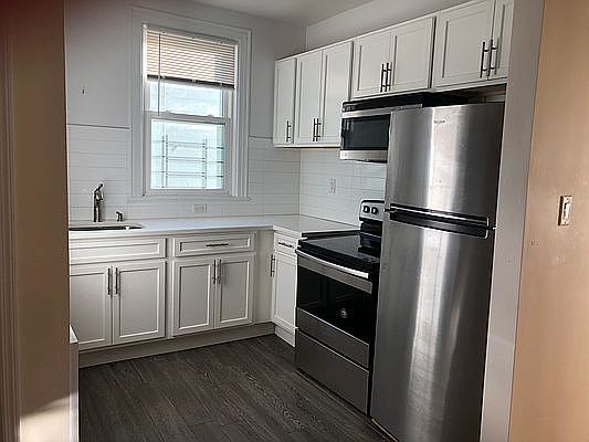 2nd image of 4154 Bronxwood Ave APT 2F