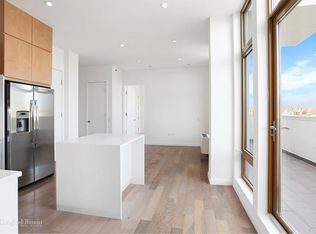 4709 5th St APT 302, Long Island City, NY 11101