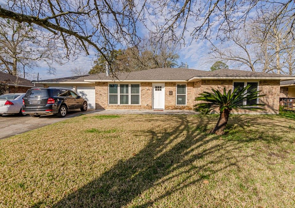1st image of 3095 Woodglynn Dr