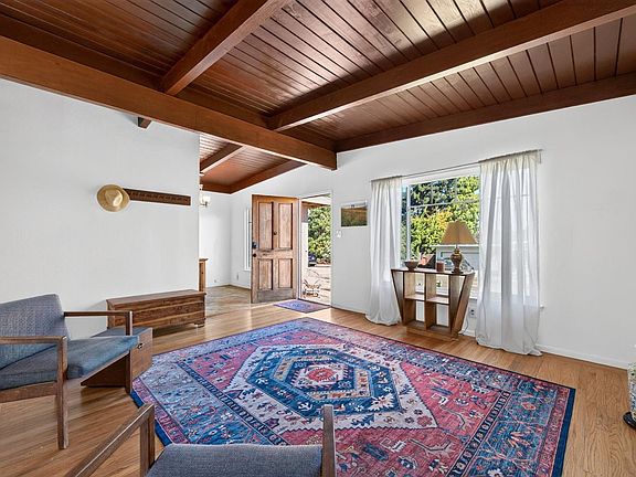 5th image of 109 San Gorgonio Avenue