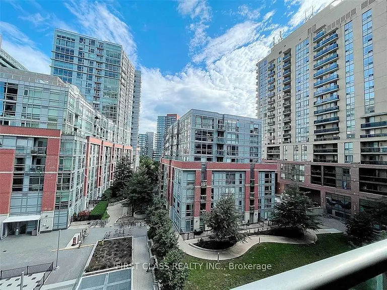 68 Abell St #605 — Photo 20