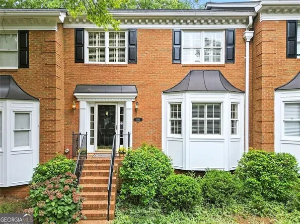 5383 Trentham Dr, Atlanta, GA 30338
