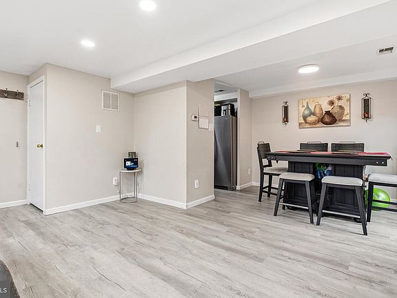 4th image of 450 West Ct #14I
